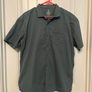 Men’s Kuhl collared shirt